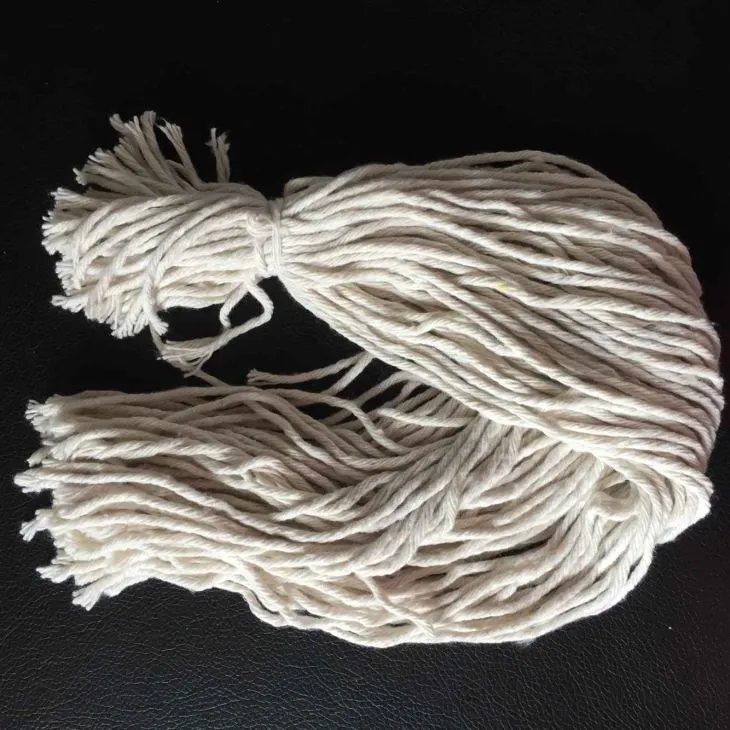 Raw White Cotton Yarn